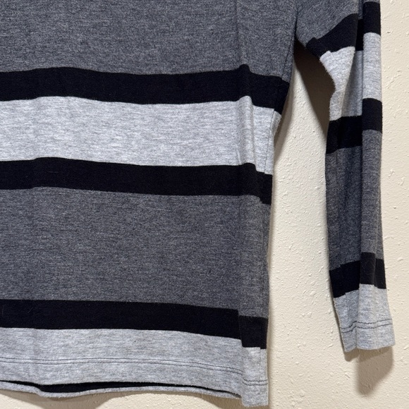 5/20$ Boys Size 8 Black and Gray Striped Long Sleeve Wonder Nation - Picture 5 of 5